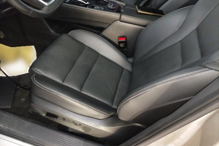 Used Nissan X-Trail 2023 e-POWER Ultra-Hybrid Dual-Motor All-Wheel-Drive Supreme Edition Left Front Seat