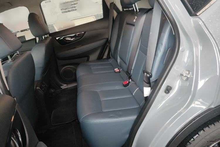 Used Nissan X-Trail 2023 Classic 2.0L Two-Wheel Drive Smart Connect Premium Edition Left Rear Seat