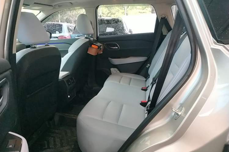 Used Nissan X-Trail 2023 e-POWER Ultra-Hybrid Dual-Motor All-Wheel-Drive Supreme Edition Left Rear Seat