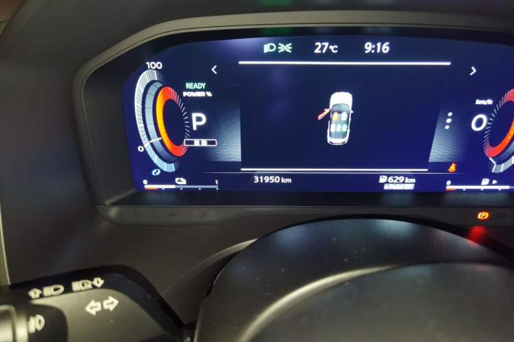 Used Nissan X-Trail 2023 e-POWER Ultra-Hybrid Dual-Motor All-Wheel-Drive Supreme Edition Odometer Close Up