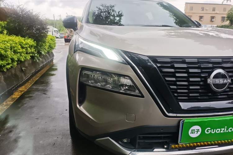 Used Nissan X-Trail 2023 e-POWER Ultra-Hybrid Dual-Motor All-Wheel-Drive Supreme Edition Right Front Headlight