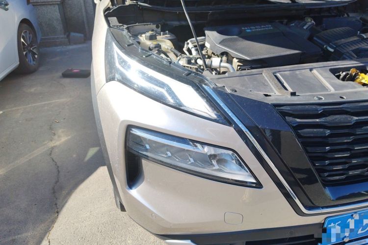 Used Nissan X-Trail 2023 e-POWER Ultra-Hybrid Dual-Motor All-Wheel-Drive Luxury Edition Right Front Headlight
