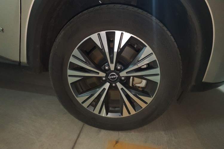 Used Nissan X-Trail 2023 e-POWER Ultra-Hybrid Dual-Motor All-Wheel-Drive Luxury Edition Right Front Wheel Hub