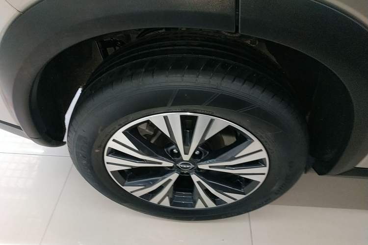 Used Nissan X-Trail 2023 e-POWER Ultra-Hybrid Dual-Motor All-Wheel-Drive Luxury Edition Right Rear Wheel Hub