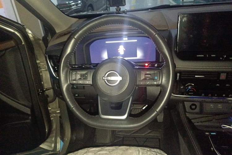 Used Nissan X-Trail 2023 e-POWER Ultra-Hybrid Dual-Motor All-Wheel-Drive Supreme Edition Steering Wheel