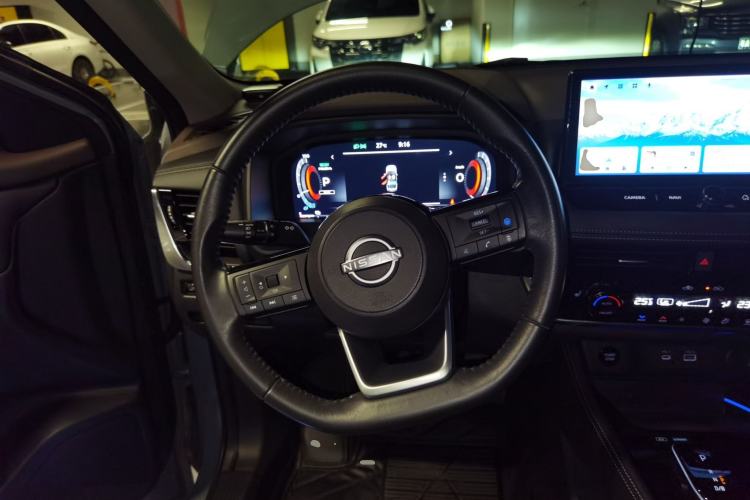 Used Nissan X-Trail 2023 e-POWER Ultra-Hybrid Dual-Motor All-Wheel-Drive Supreme Edition Steering Wheel