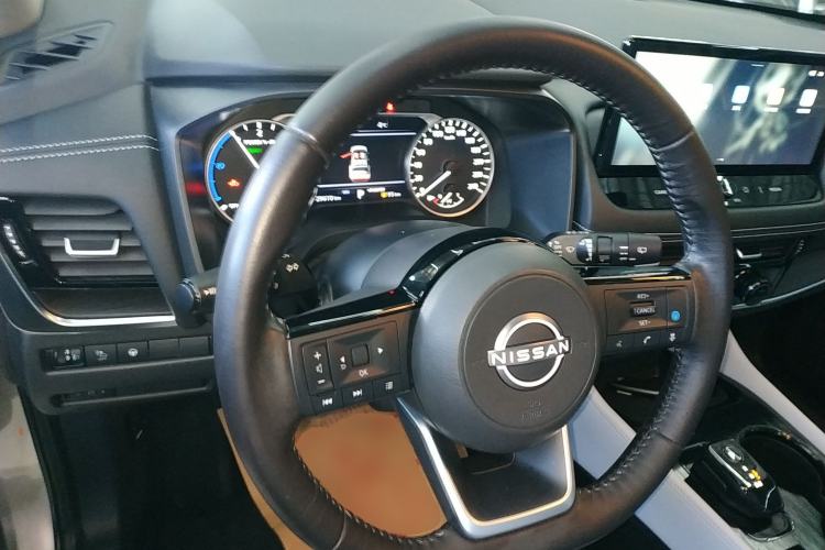 Used Nissan X-Trail 2023 e-POWER Ultra-Hybrid Dual-Motor All-Wheel-Drive Luxury Edition Steering Wheel