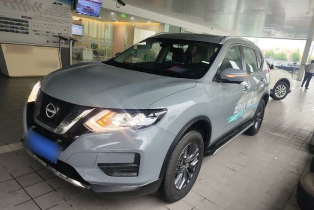 Used Nissan X-Trail 2023 Classic 2.0L Two-Wheel Drive Smart Connect Premium Edition