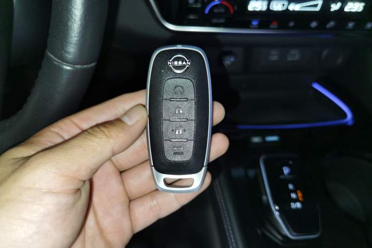 Used Nissan X-Trail 2023 e-POWER Ultra-Hybrid Dual-Motor All-Wheel-Drive Supreme Edition Vehicle Key