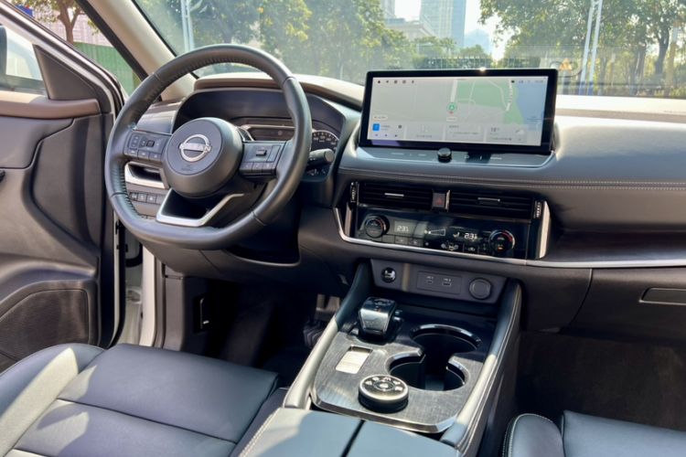 Used Nissan X-Trail 2023 e-POWER Ultra-Hybrid Dual-Motor All-Wheel-Drive Luxury Edition Audio And AC Panel