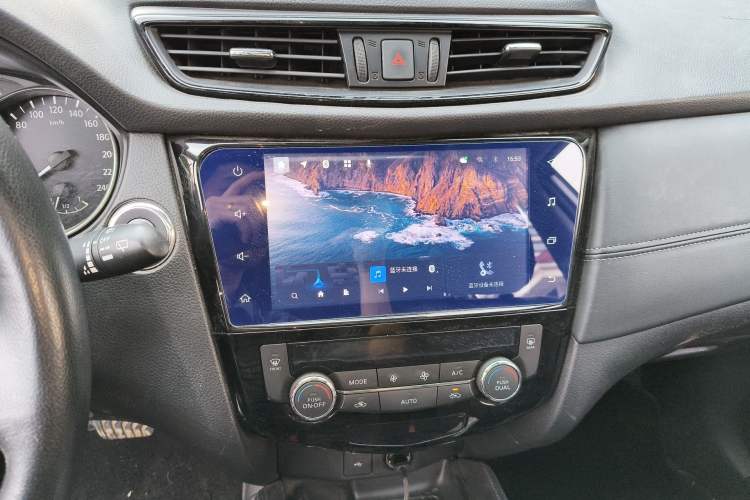 Used Nissan X-Trail 2023 Classic 2.0L Two-Wheel Drive Smart Connect Premium Edition Audio And AC Panel