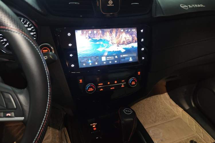 Used Nissan X-Trail 2023 Classic 2.0L Two-Wheel Drive Smart Connect & Comfort Edition Audio And AC Panel