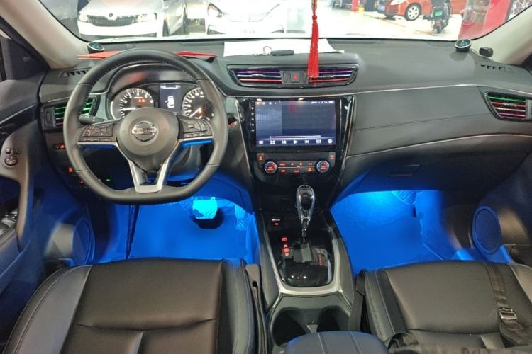 Used Nissan X-Trail 2023 Classic 2.0L Two-Wheel Drive Smart Connect Premium Edition Center Console