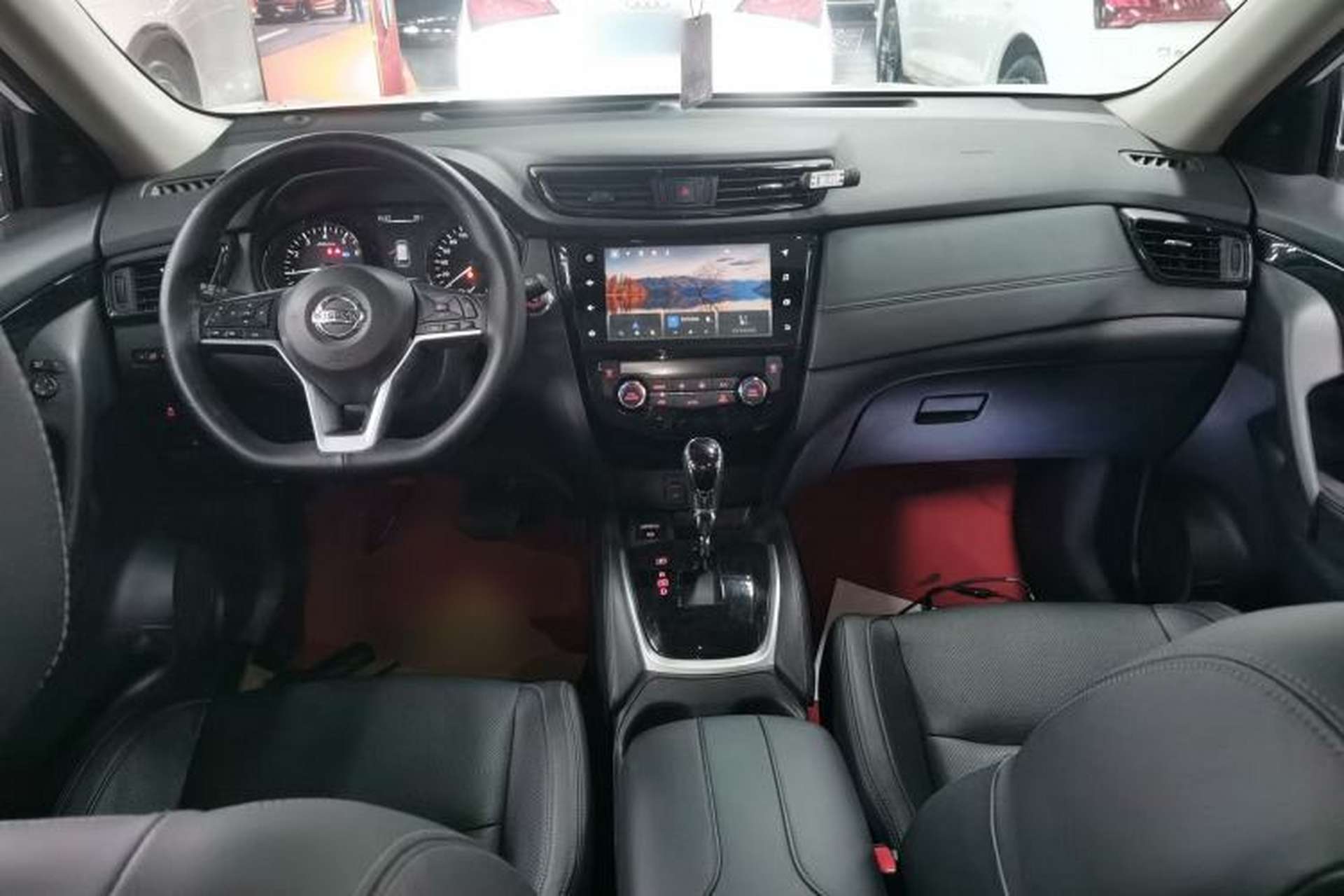 Used Nissan X-Trail 2023 Classic 2.0L Two-Wheel Drive Smart Connect & Comfort Edition Center Console