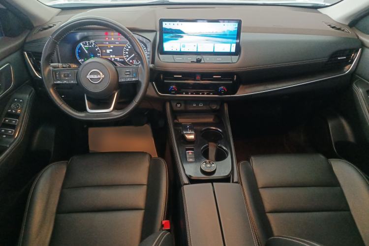 Used Nissan X-Trail 2023 e-POWER Ultra-Hybrid Dual-Motor All-Wheel-Drive Luxury Edition Center Console