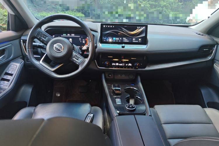 Used Nissan X-Trail 2023 e-POWER Ultra-Hybrid Dual-Motor All-Wheel-Drive Supreme Edition Center Console
