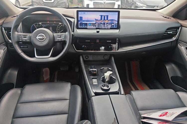 Used Nissan X-Trail 2023 e-POWER Ultra-Hybrid Dual-Motor All-Wheel-Drive Luxury Edition Center Console
