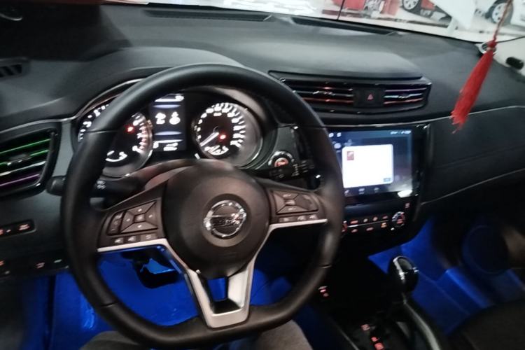 Used Nissan X-Trail 2023 Classic 2.0L Two-Wheel Drive Smart Connect Premium Edition Center Console