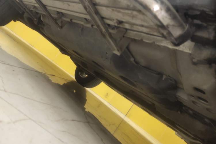 Used Nissan X-Trail 2023 Classic 2.0L Two-Wheel Drive Smart Connect Premium Edition Chassis Front Right