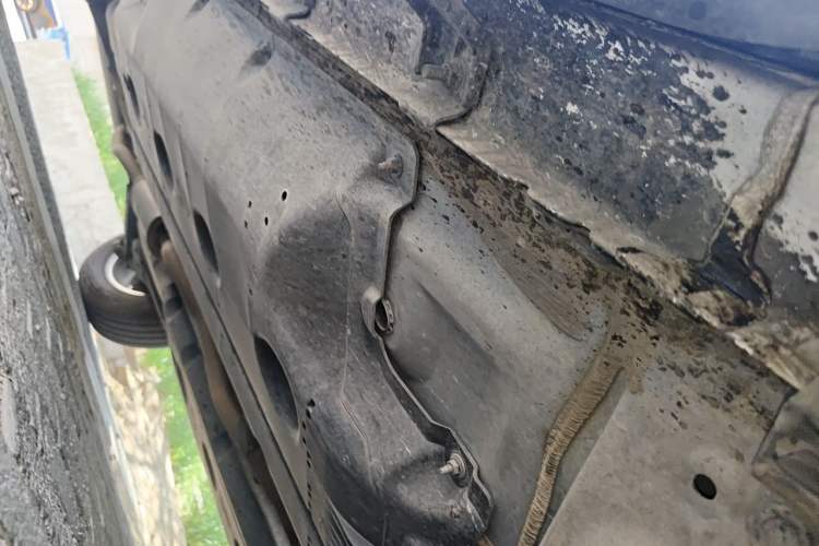 Used Nissan X-Trail 2023 Classic 2.0L Two-Wheel Drive Smart Connect Premium Edition Chassis Front Right