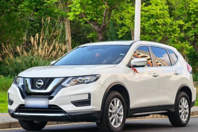 Used Nissan X-Trail 2023 Classic 2.0L Two-Wheel Drive Smart Connect & Comfort Edition