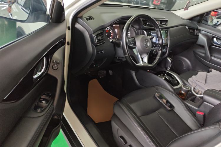 Used Nissan X-Trail 2023 Classic 2.0L Two-Wheel Drive Smart Connect & Comfort Edition Driver Seat