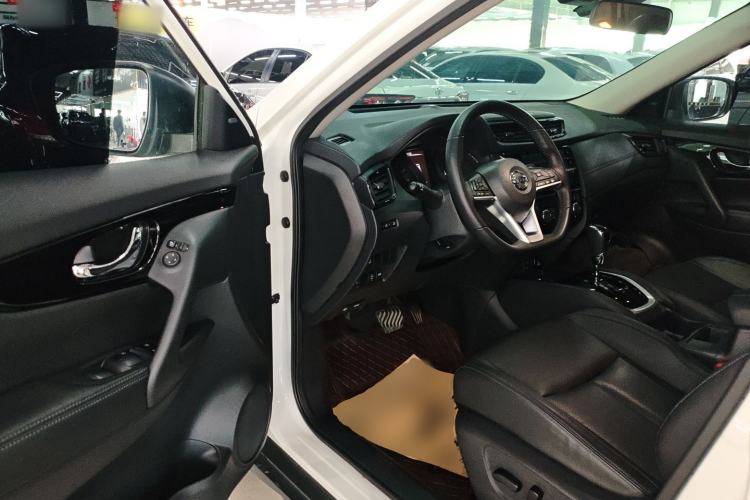 Used Nissan X-Trail 2023 Classic 2.0L Two-Wheel Drive Smart Connect & Comfort Edition Driver Seat