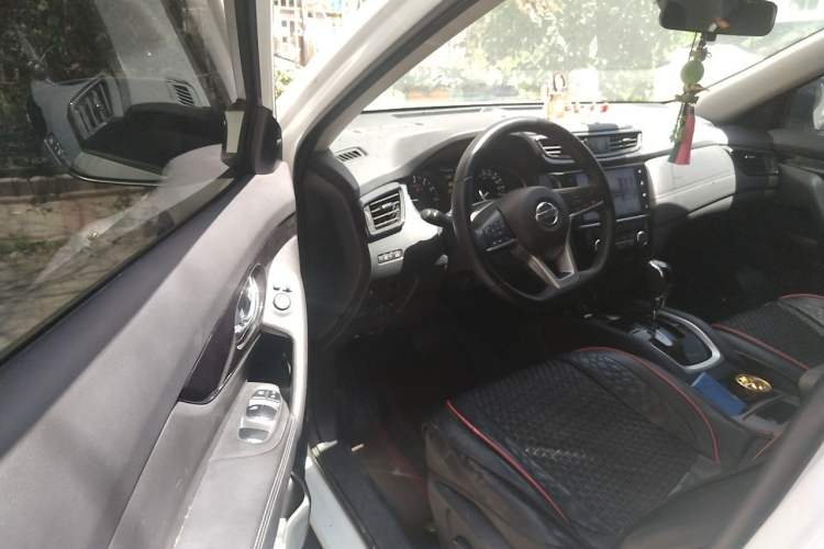 Used Nissan X-Trail 2023 Classic 2.0L Two-Wheel Drive Smart Connect & Comfort Edition Driver Seat