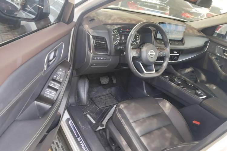 Used Nissan X-Trail 2023 e-POWER Ultra-Hybrid Dual-Motor All-Wheel-Drive Luxury Edition Driver Seat
