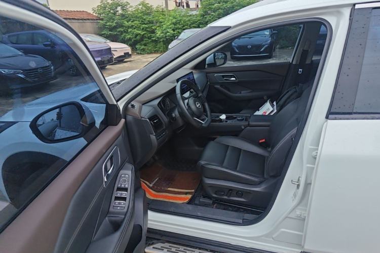 Used Nissan X-Trail 2023 e-POWER Ultra-Hybrid Dual-Motor All-Wheel-Drive Luxury Edition Driver Seat