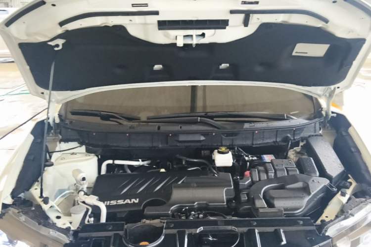 Used Nissan X-Trail 2023 Classic 2.0L Two-Wheel Drive Smart Connect Premium Edition Engine Bay