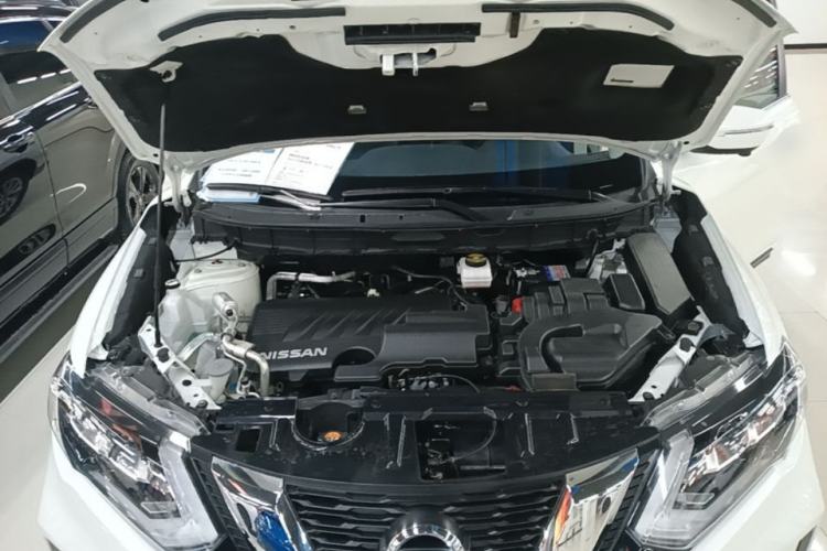 Used Nissan X-Trail 2023 Classic 2.0L Two-Wheel Drive Smart Connect Premium Edition Engine Bay