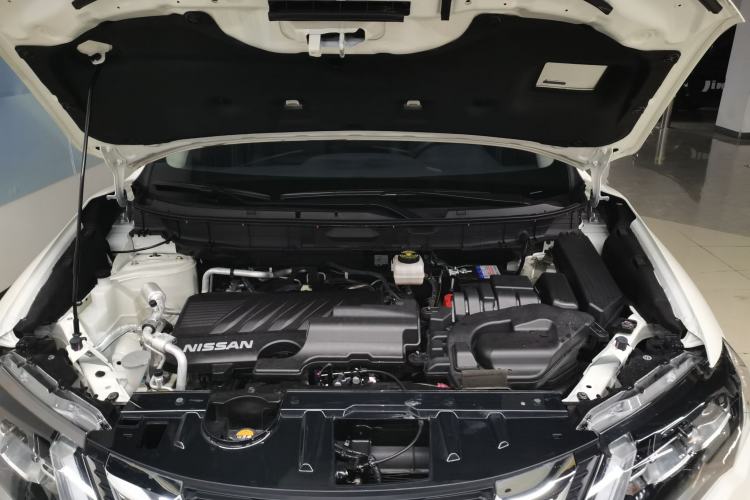 Used Nissan X-Trail 2023 Classic 2.0L Two-Wheel Drive Smart Connect Premium Edition Engine Bay