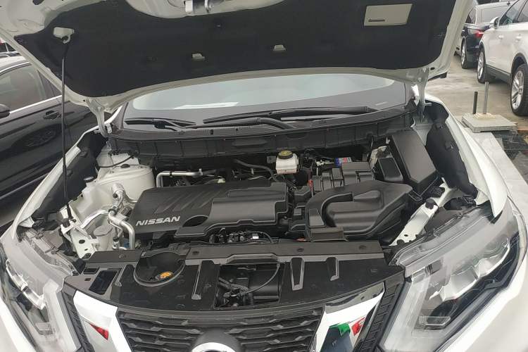 Used Nissan X-Trail 2023 Classic 2.0L Two-Wheel Drive Smart Connect Premium Edition Engine Bay