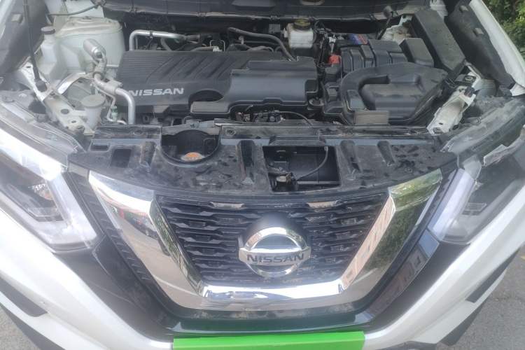 Used Nissan X-Trail 2023 Classic 2.0L Two-Wheel Drive Smart Connect & Comfort Edition Engine Bay