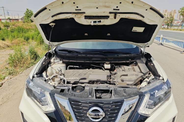 Used Nissan X-Trail 2023 Classic 2.0L Two-Wheel Drive Smart Connect & Comfort Edition Engine Bay