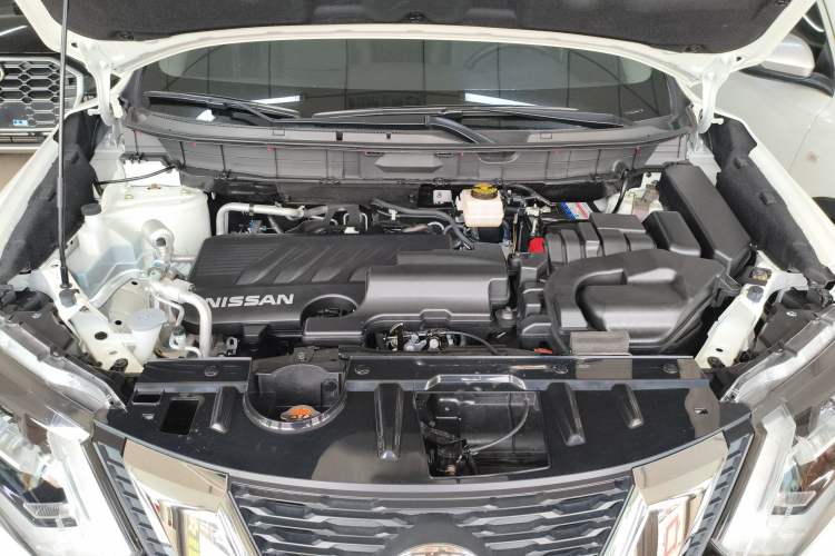 Used Nissan X-Trail 2023 Classic 2.0L Two-Wheel Drive Smart Connect Premium Edition Engine Bay