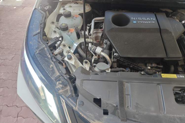 Used Nissan X-Trail 2023 e-POWER Ultra-Hybrid Dual-Motor All-Wheel-Drive Luxury Edition Engine Bay Right