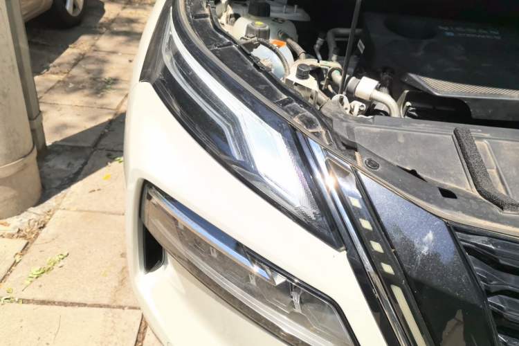 Used Nissan X-Trail 2023 e-POWER Ultra-Hybrid Dual-Motor All-Wheel-Drive Supreme Edition Engine Bay Right