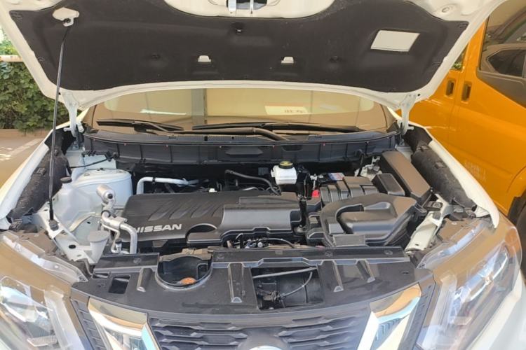 Used Nissan X-Trail 2023 Classic 2.0L Two-Wheel Drive Smart Connect Premium Edition Engine Bay