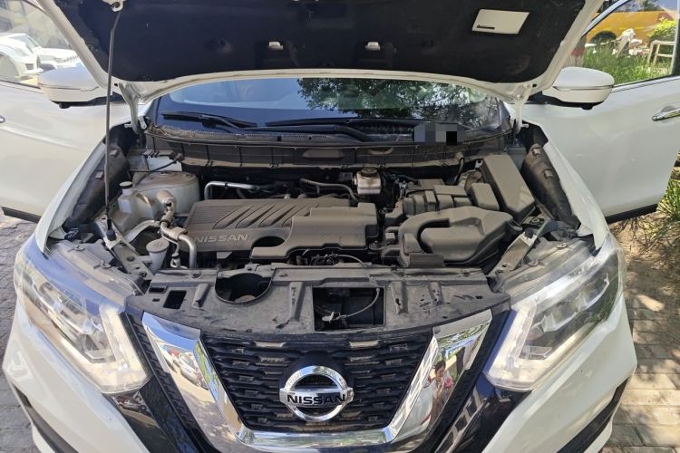 Used Nissan X-Trail 2023 Classic 2.0L Two-Wheel Drive Smart Connect Premium Edition Engine Bay