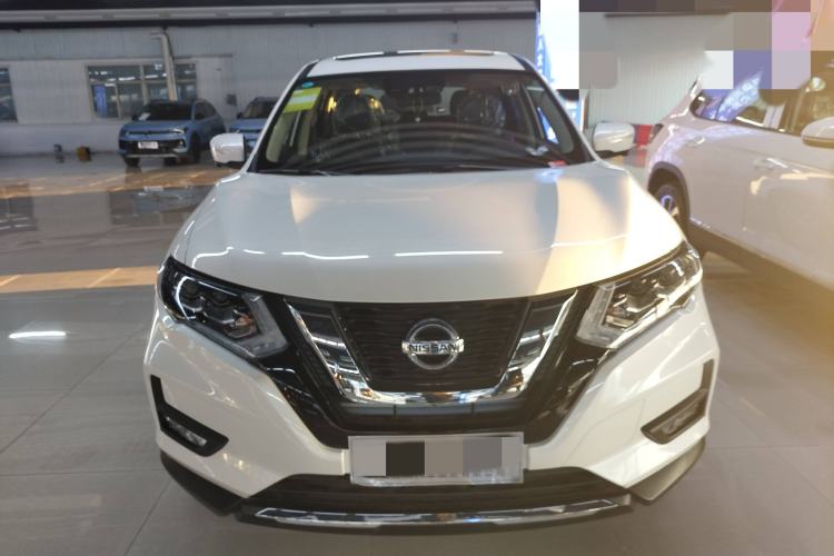 Used Nissan X-Trail 2023 Classic 2.0L Two-Wheel Drive Smart Connect Premium Edition Exterior 1