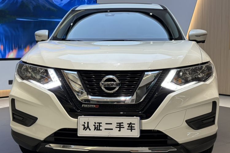 Used Nissan X-Trail 2023 Classic 2.0L Two-Wheel Drive Smart Connect & Comfort Edition Exterior 1