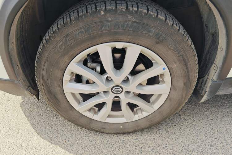 Used Nissan X-Trail 2023 Classic 2.0L Two-Wheel Drive Smart Connect & Comfort Edition Exterior 1