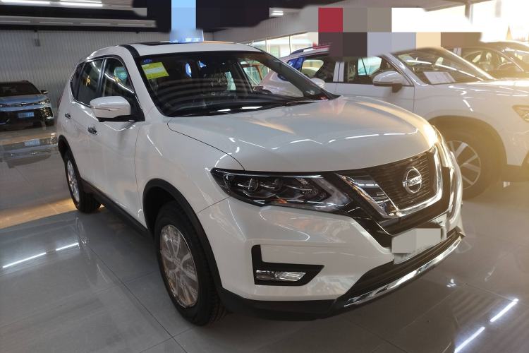 Used Nissan X-Trail 2023 Classic 2.0L Two-Wheel Drive Smart Connect Premium Edition Exterior 2