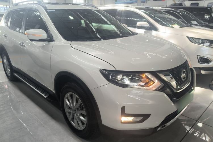Used Nissan X-Trail 2023 Classic 2.0L Two-Wheel Drive Smart Connect Premium Edition Exterior 2