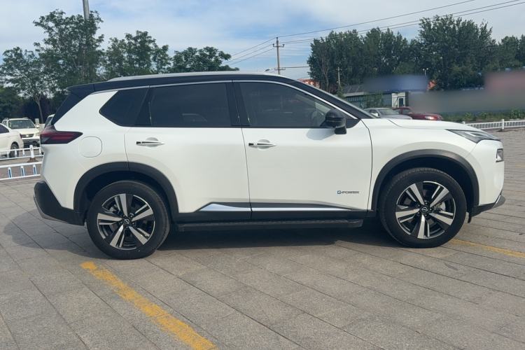 Used Nissan X-Trail 2023 e-POWER Ultra-Hybrid Dual-Motor All-Wheel-Drive Supreme Edition Exterior 2