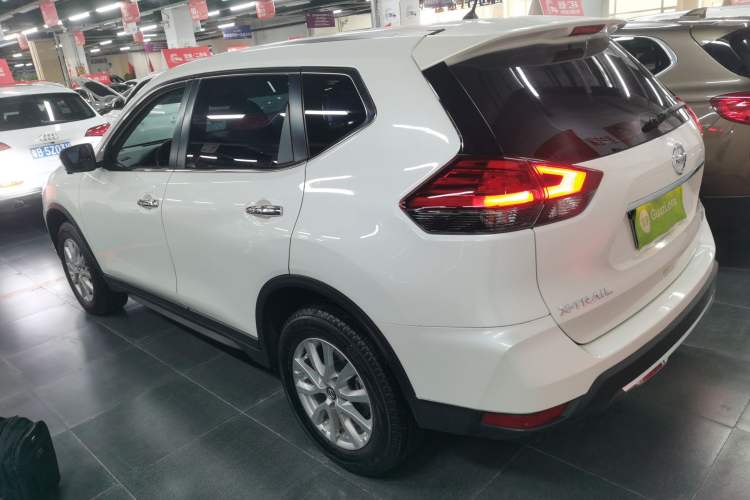 Used Nissan X-Trail 2023 Classic 2.0L Two-Wheel Drive Smart Connect & Comfort Edition Exterior 2
