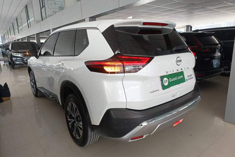 Used Nissan X-Trail 2023 e-POWER Ultra-Hybrid Dual-Motor All-Wheel-Drive Luxury Edition Exterior 2