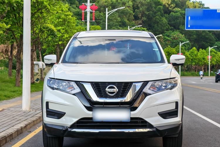Used Nissan X-Trail 2023 Classic 2.0L Two-Wheel Drive Smart Connect & Comfort Edition Exterior 3